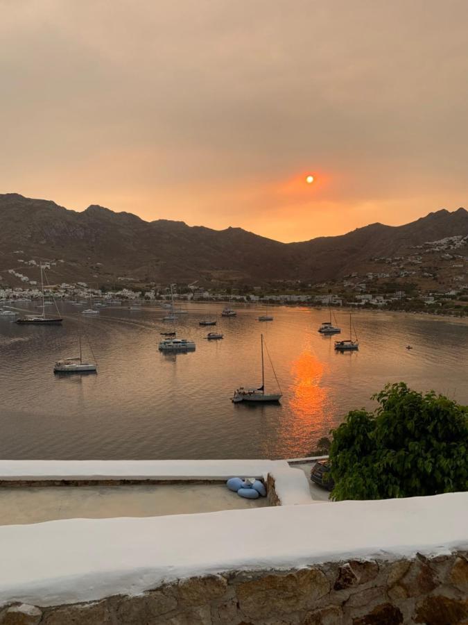 Amfitriti Serifos Livadi  Exterior photo